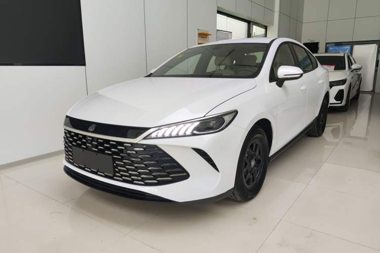 Used BYD Qin PLUS 2025 DM-i Smart Drive 55KM Leading Model