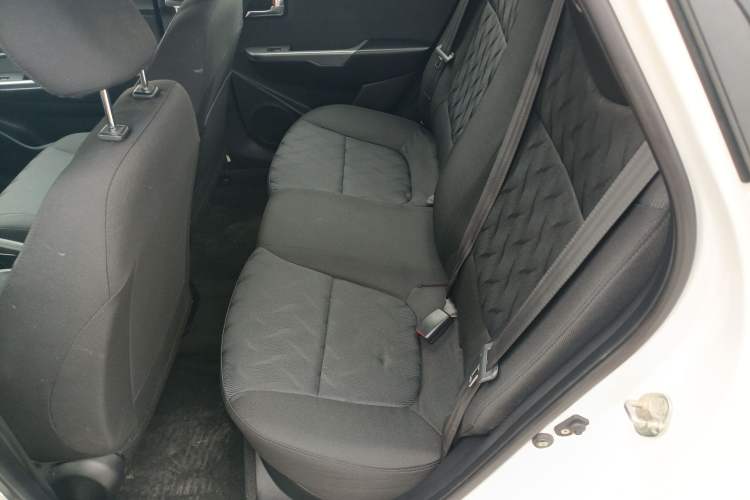 Used Kia K2 2015 Sedan 1.4L Automatic GLS