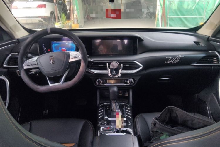 Used Bestune T77 2019 230 TID Automatic Luxury Version National V Center Console