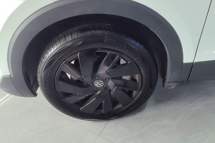 Used Volkswagen Tharu 2025 NewRui 300TSI Prestige Edition Left Front Wheel Hub