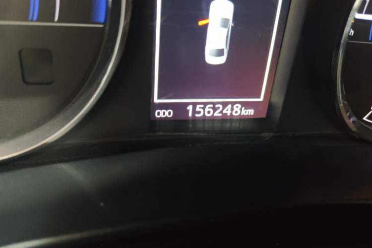 Used Toyota Levin 2016 Dual-Engine 1.8H GS E-CVT Elite Model with Sunroof
