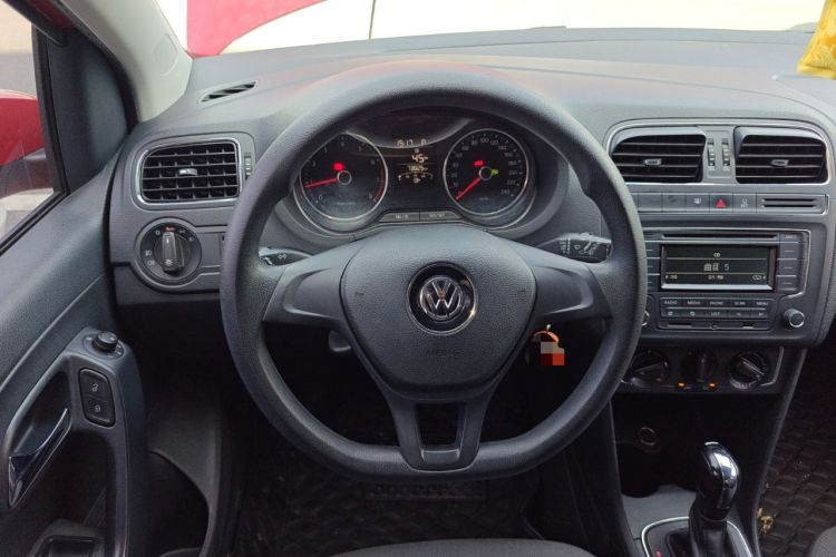 Used Volkswagen Polo 2014 1.4L Automatic Comfort Edition Steering Wheel