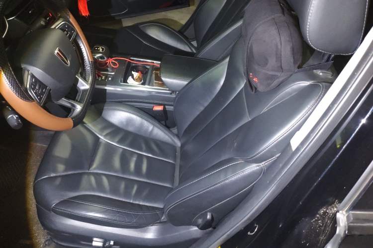 Used Hongqi H5 2020 1.8T Automatic ZhiLian QiYun Edition Left Front Seat