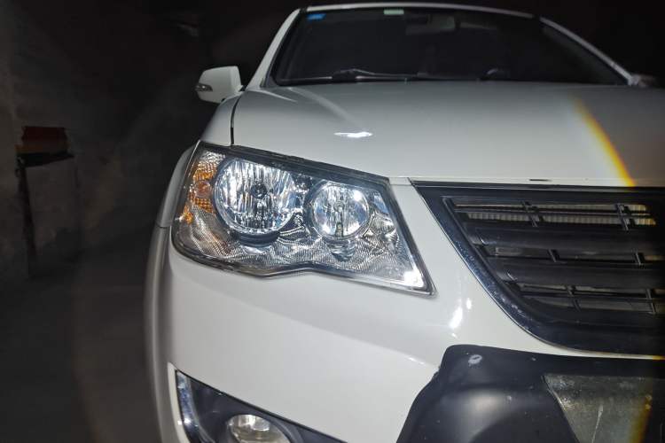 Used Land X8 2014 Explorer Edition 2.0T Diesel 4x4 Luxury Model