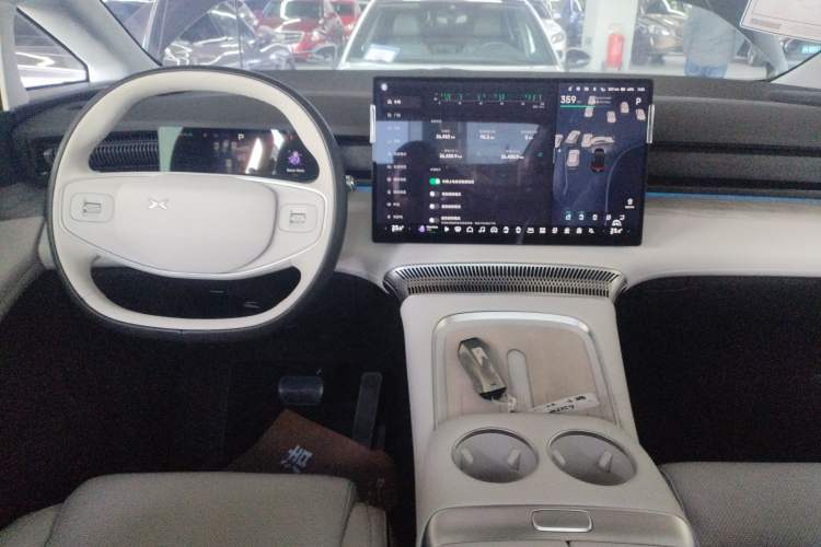 Used XPeng X9 2024 640 All-Wheel Drive High-Performance Max
