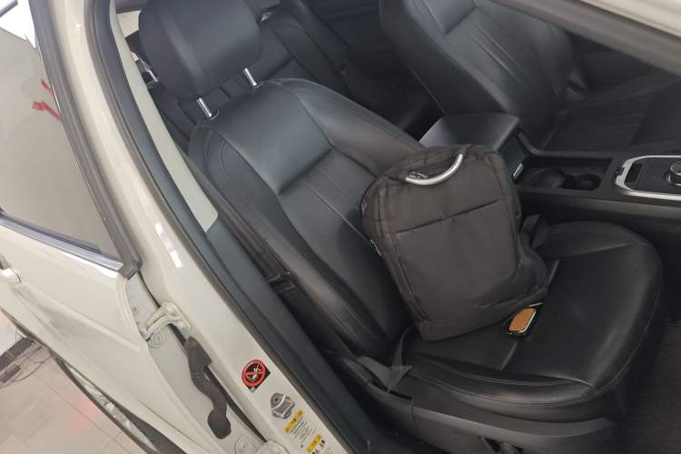 Used Land Rover Discovery Sport 2018 240 PS SE Version
