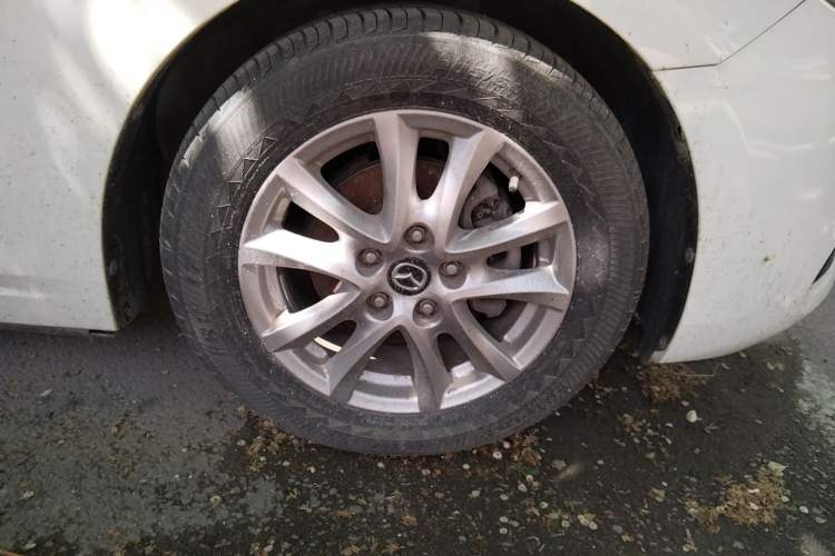 Used Mazda 3 Axela 2017 Sedan 1.5L Automatic Comfort Model Emission Standard China V