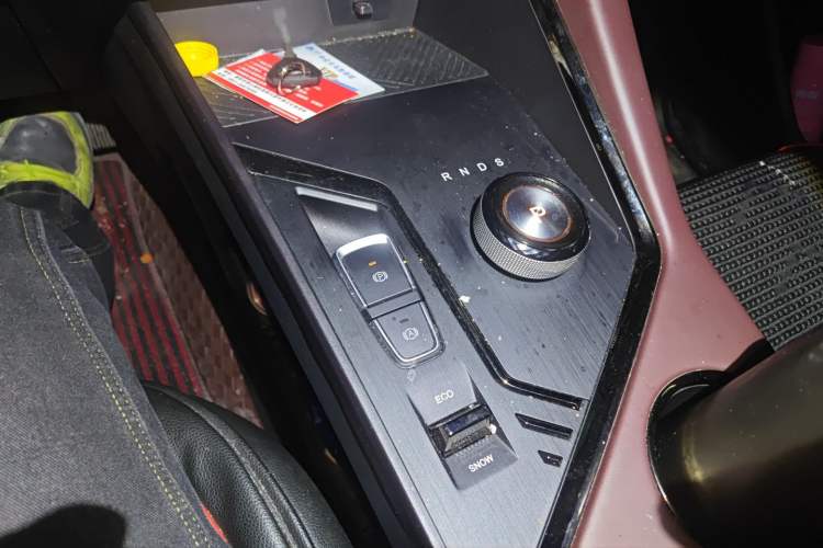 Used SOL X8 PLUS 2023 1.5 TGDI DCT Smart Edition 7-Seater