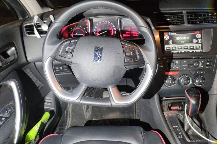 Used DS 5LS 2016 1.6T Style Edition THP160 Steering Wheel