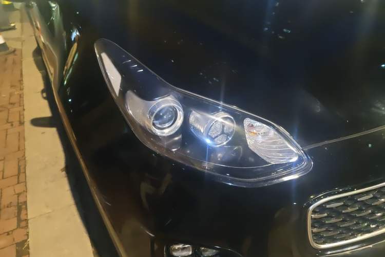 Used Kia KX5 2017 1.6T Automatic Two-Wheel Drive 15th Anniversary Special Edition DLX
