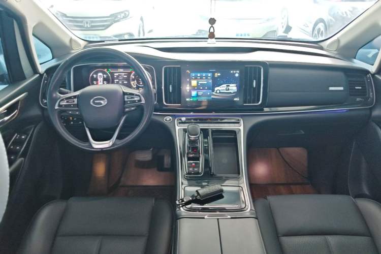 Used GAC Trumpchi M8 2021 Lingxiu Series 390T Ultimate Edition Center Console