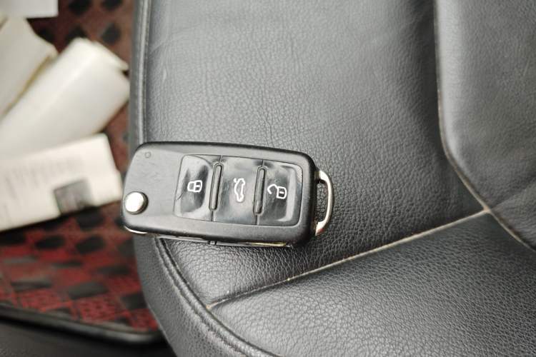 Used Volkswagen Bora 2013 1.6L Automatic Comfort Model Vehicle Key