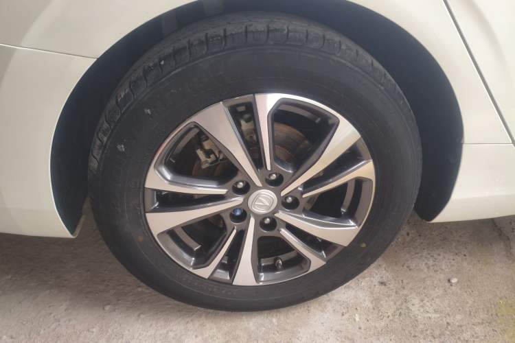 Used CHANGAN Eado 2021 PLUS Blue Whale NE 1.4T GDI DCT Prestige Model
