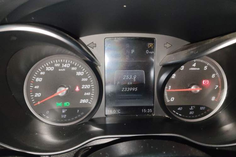 Used Mercedes-Benz GLC Coupe 2018 GLC 260 4MATIC Coupe SUV Instrument Cluster