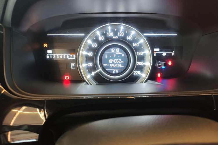 Used Honda Elysion 2016 2.4L Classic Edition
