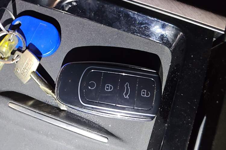 Used Chery Tiggo 9 C-DM 2025 1.5T 106KM Ultra-Comfort Version 7 Seats Lithium Iron Phosphate Vehicle Key