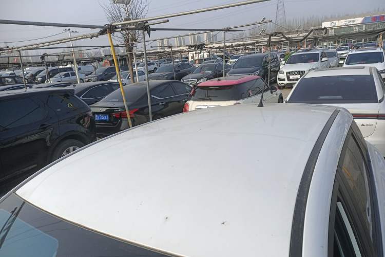 Used Wuling Alvez 2022 1.5L Manual Free-Style Model
