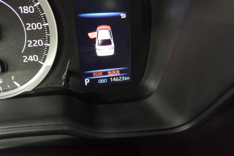 Used Toyota Corolla 2021 1.2T S-CVT Elite PLUS Edition Odometer Close Up