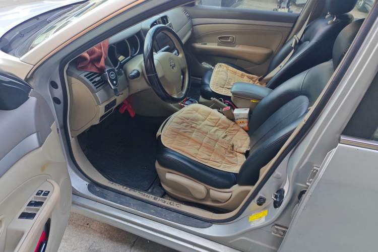 Used Nissan Sylphy 2012 Classic 1.6XE Automatic Comfort Edition Driver Seat