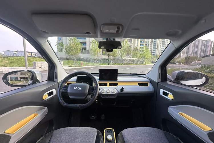 Used Chery QQ Ice Cream 2023 120km Ice Cream-Type Lithium Iron Phosphate Headliner