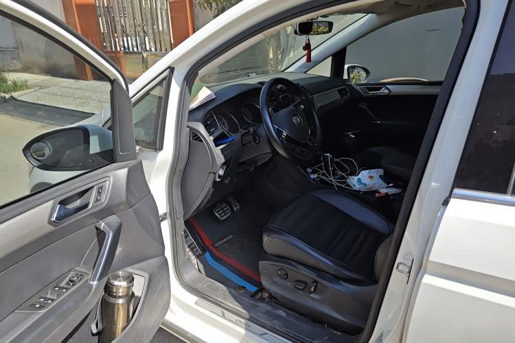 Used Volkswagen Touran 2018 Volkswagen Touran L 280TSI DSG Boundary Edition 7 Seats China VI Standard