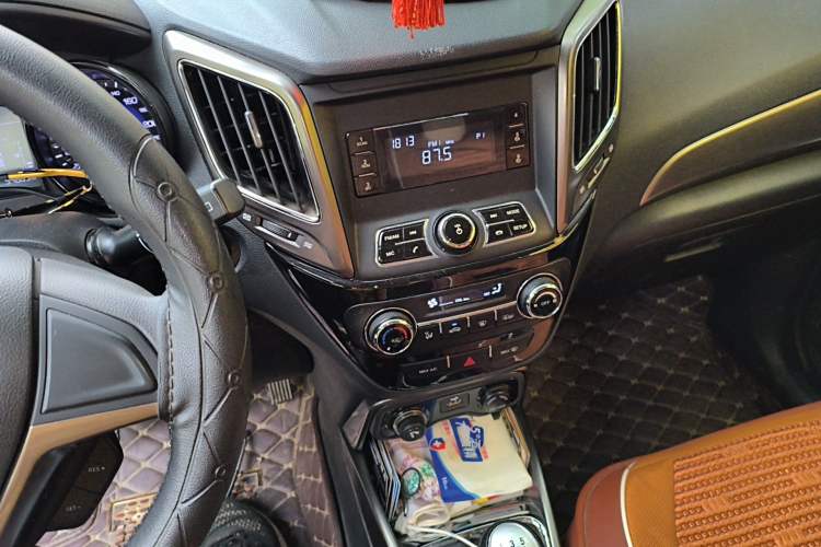 Used CHANGAN CS15 2016 1.5L Manual Fashion Edition