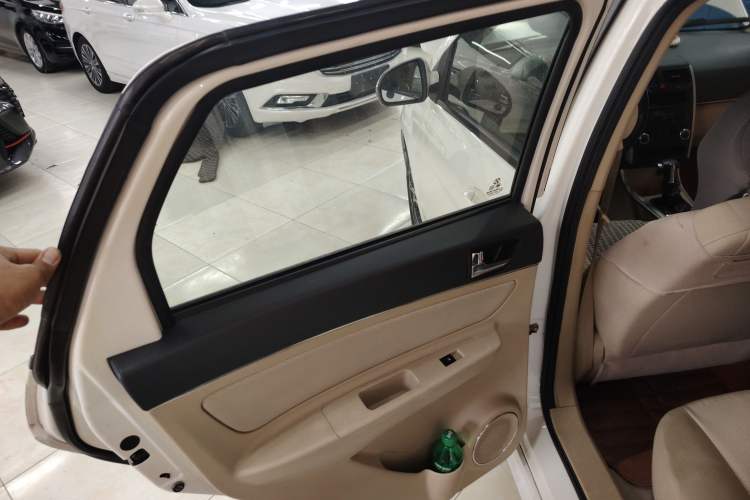 Used BAIC Senova D20 2015 Hatchback 1.5L Automatic Lotte Edition