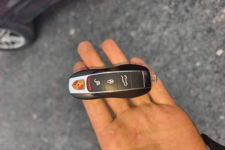 Used Porsche Macan 2014 Macan S 3.0T Vehicle Key