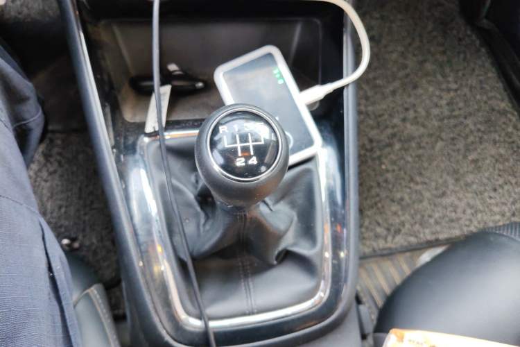 Used Roewe i5 2019 1.5L Manual 4G Connectable Langhao Edition
