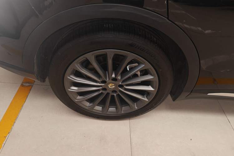 Used Leapmotor C11 2024 All-Electric 580 Luxury Edition Right Rear Wheel Hub