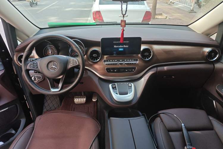 Used Mercedes-Benz V-Class 2022 V 260 L Long-wheelbase Luxury Edition
