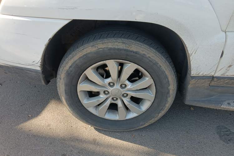 Used Kia Sportage 2013 2.0L Manual Two-Wheel Drive GL Trim