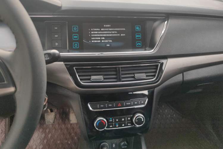 Used CHANGAN KAICHENG Oushang A600 2016 1.5L Manual Luxury 7-Seater