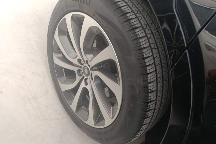 Used Land Rover Discovery Sport 2022 249 PS Metropolitan Edition 5 Seats