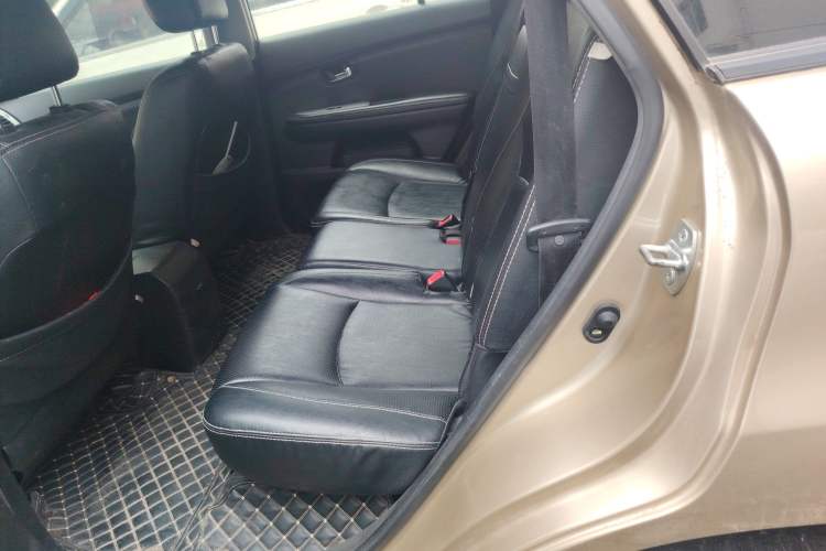 Used BYD S6 2014 2.0L Manual Luxury 5-Seater Left Rear Seat