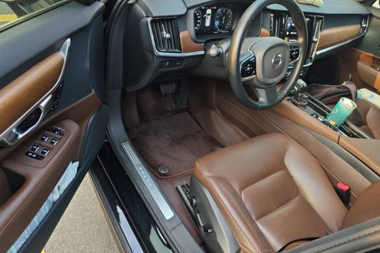 Used Volvo S90 2020 Facelifted T5 Zhiyi Luxury Edition