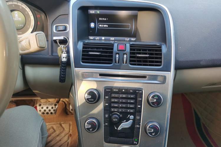 Used Volvo XC60 2012 T5 Comfort Edition