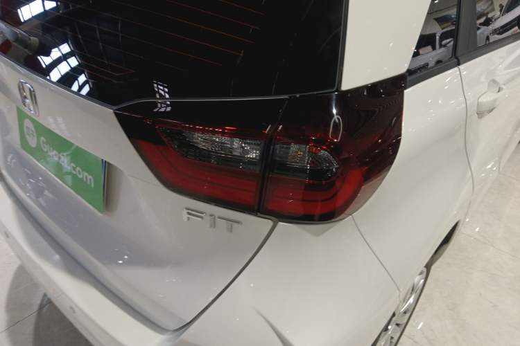 Used Honda Fit 2021 1.5L CVT Trend Edition Exterior 6