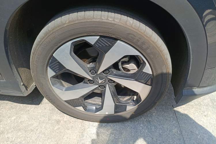 Used ARCFOX Alpha T5 2025 520 PRO Right Front Wheel Hub