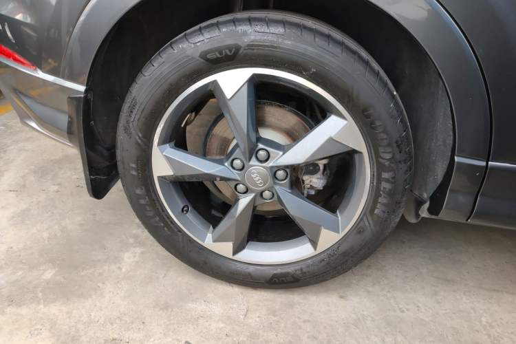 Used Audi Q3 2020 35 TFSI Fashion Dynamic Model Exterior 5