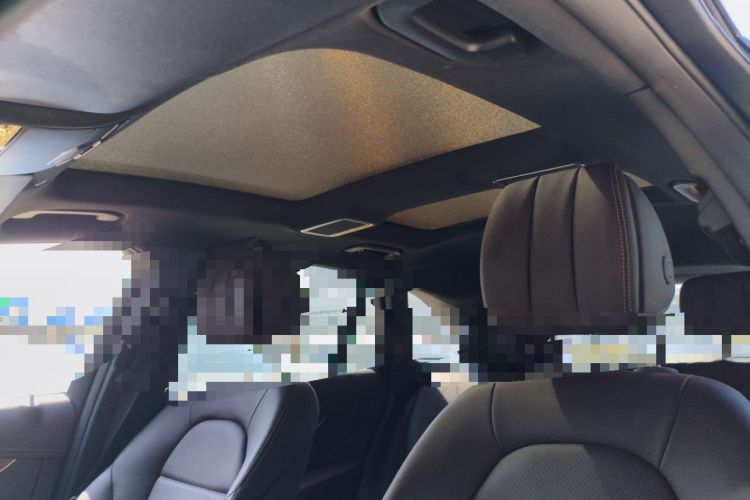 Used Mercedes-Benz GLC 2022 Second Facelift GLC 260 L 4MATIC Luxury Edition Headliner