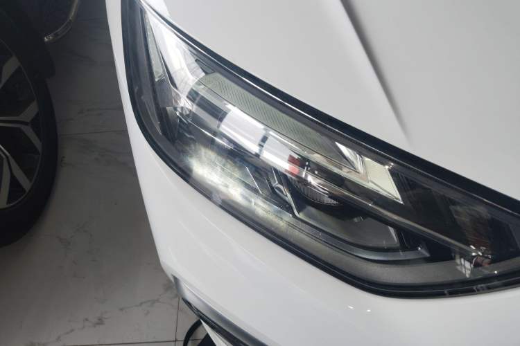 Used Audi Q5L 2021 40 TFSI Luxury Dynamic Edition Right Front Headlight