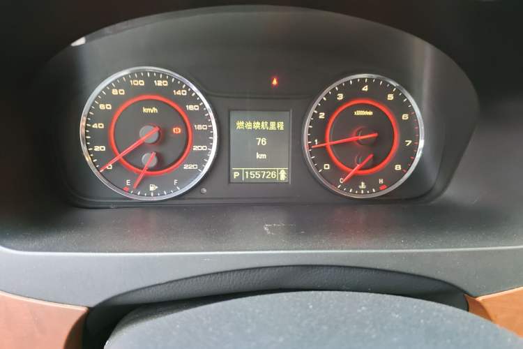 Used SAIC MAXUS G10 2016 2.0T Automatic Elite Edition Odometer Close Up