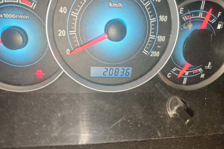 Used FAW Weizhi V5 2012 1.5L Manual Entry-Level Trim
