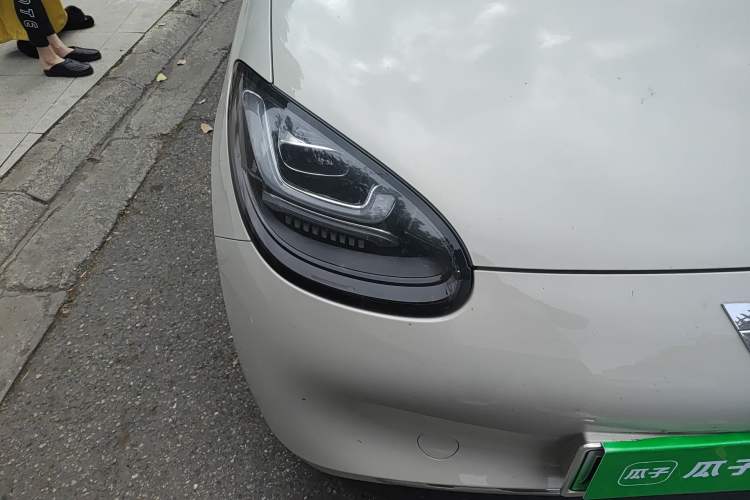 Used Wuling Bingo 2023 333 km Enjoyment Version Right Front Headlight