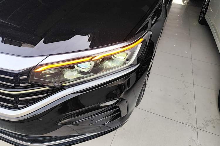 Used Volkswagen Passat 2022 380TSI Flagship Edition