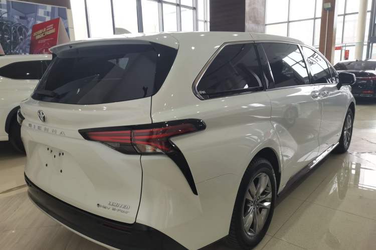 Used Toyota Sienna 2024 2.5L Hybrid Four-Wheel Drive Prestige Edition
