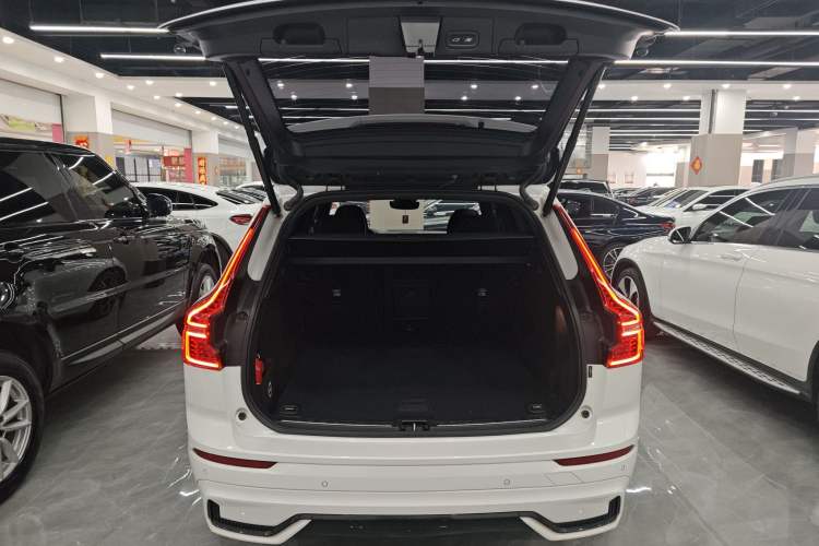 Used Volvo XC60 2022 B5 4x4 Smart & Advanced Sport Edition
