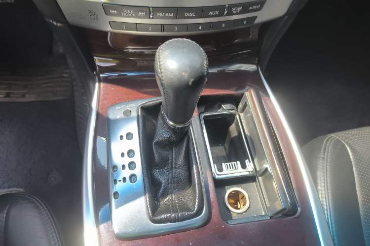 Used Infiniti Q70 2013 Q70L 2.5L Comfort Edition