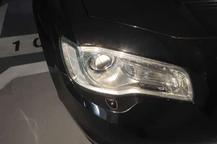 Used Chrysler 300C 2016 3.0L Supreme Edition